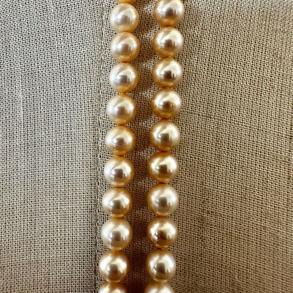 Vintage Attwood & Sawyer (A&S) Faux Pearl Necklace with Rhinestone Flower Clasp - Picture 4 of 12